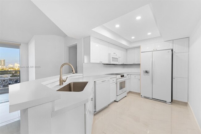 Photo - 1800 Sunset Harbour Dr Unit 1007