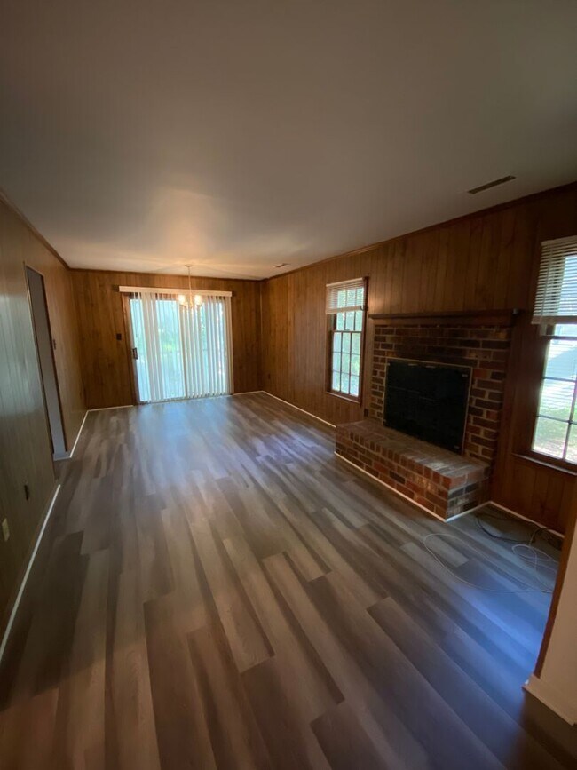 Photo - 1700 Taft Pl