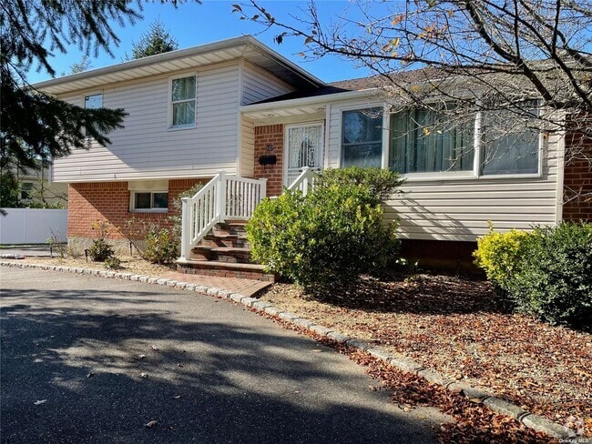 Building Photo - 139 Cold Spring Rd Rental