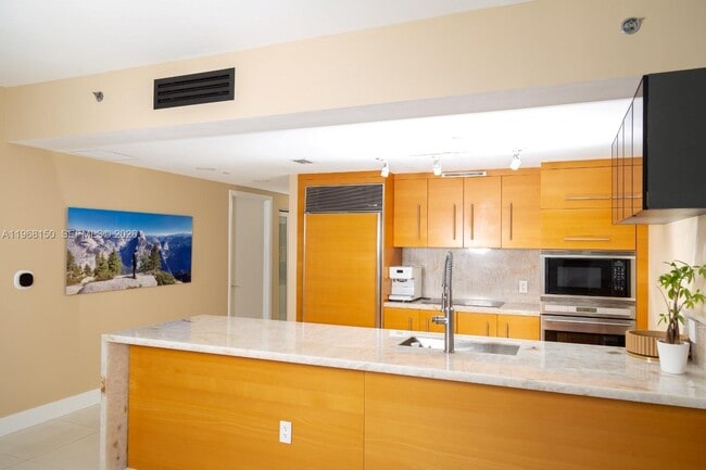 Photo - 465 Brickell Ave Unidad 5101