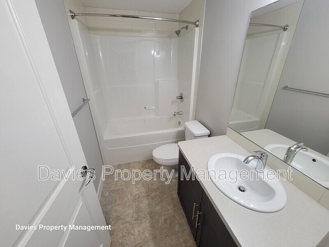 Photo - 5606 Greenough Cape NW