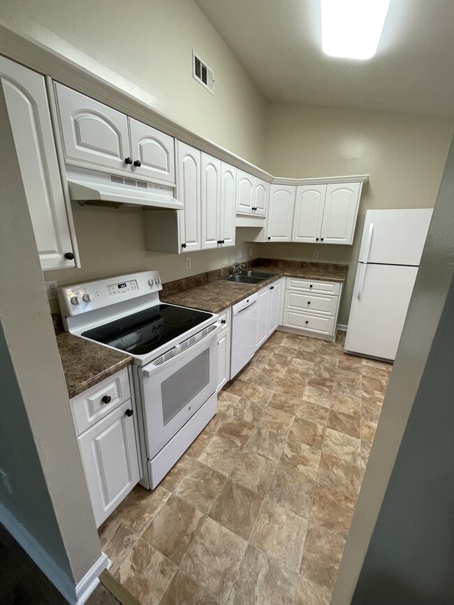 Photo - 2817 Ridgecrest Dr