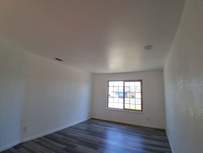 Photo - Thistlewood3505/3507 Unidad Thistlewood3505