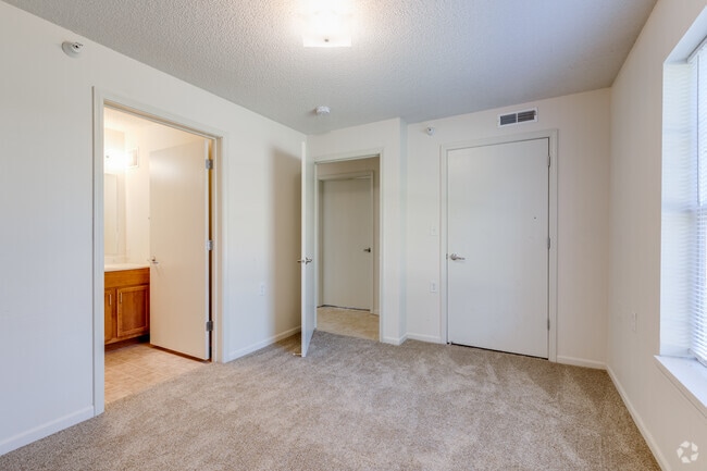 Sibley Cove - 3BD-2BA - Bedroom 1