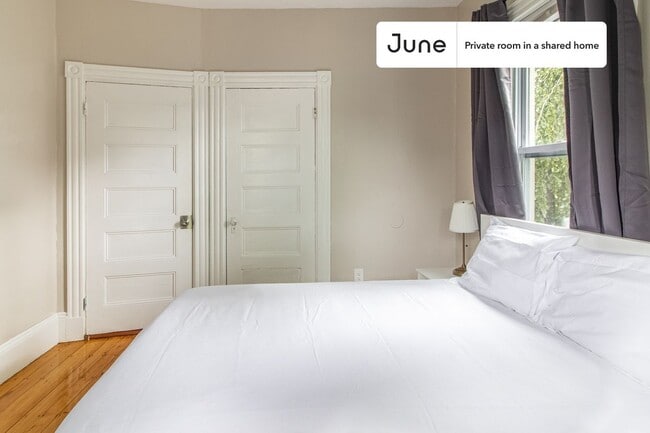 Photo - Room in Shared 4 bed/1 bath home Unit A