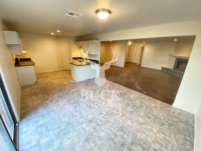 Photo - 11300 Cimarron Dr