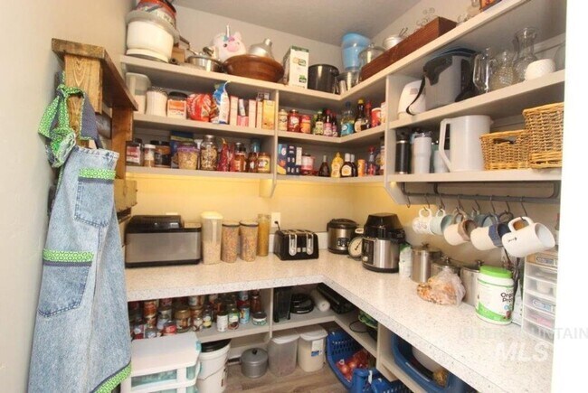 Photo - Must See Kuna Home in Mineral Springs Subd...