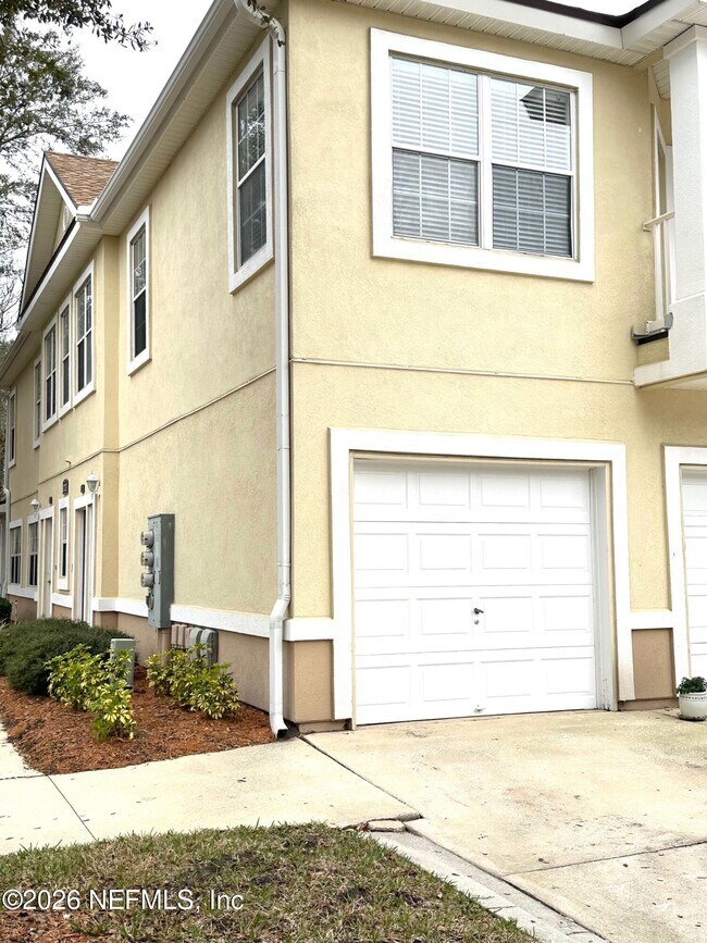1723 Forest Lake Cir W Unit 3