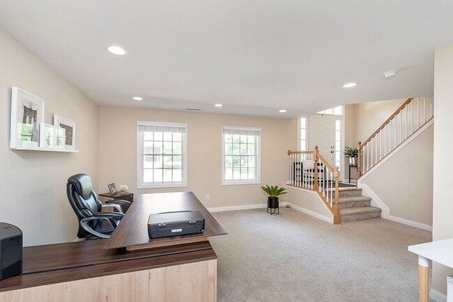 Photo - Beautiful 3 Bed Townhome In the Heart Of Village Of West Clay!