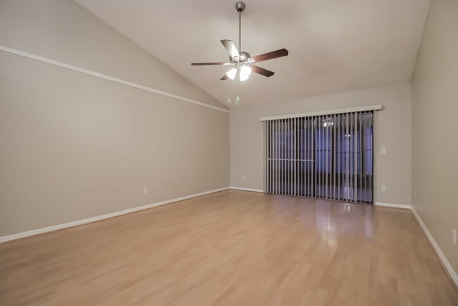 Photo - 1052 Alpug Ave