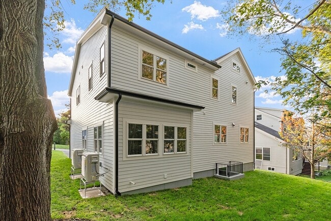 Photo - 22 Estabrook Rd