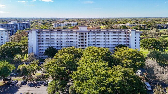 Photo - 605 Oaks Dr Unidad 405