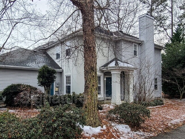 Photo - 901 Willow Point