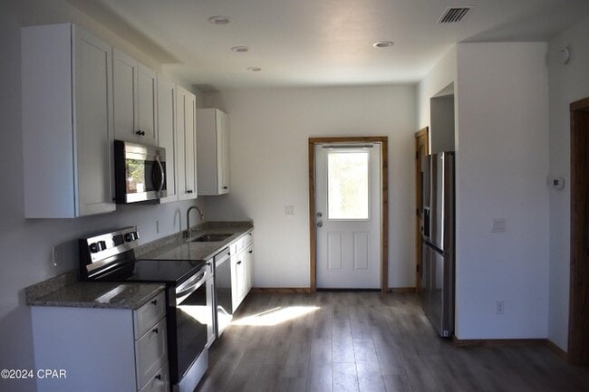 Photo - 318 Hatley Dr