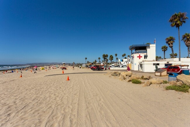 Building Photo - Charming Ocean Beach Attached Cottage Near... Unit 4835 Rental