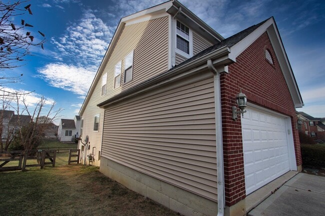 Photo - 3 Bedroom 1 & 1/2 Bathroom Single Family Home