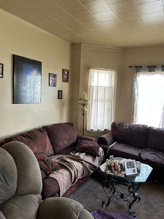 Photo - Welcome Home to Your Charming 2-Bedroom Apartment in Troy!