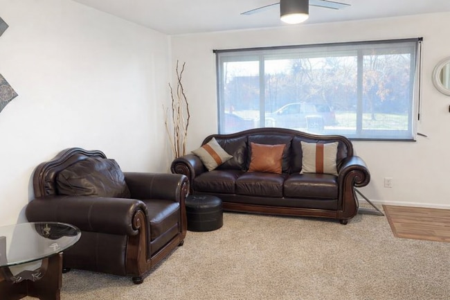 Building Photo - 5308 W Malad St Unit A