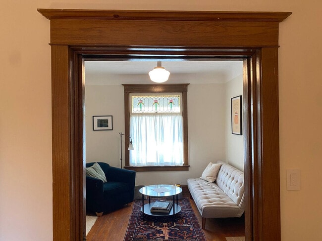 Photo - 32 Fernbank Ave Unit ID1325024P