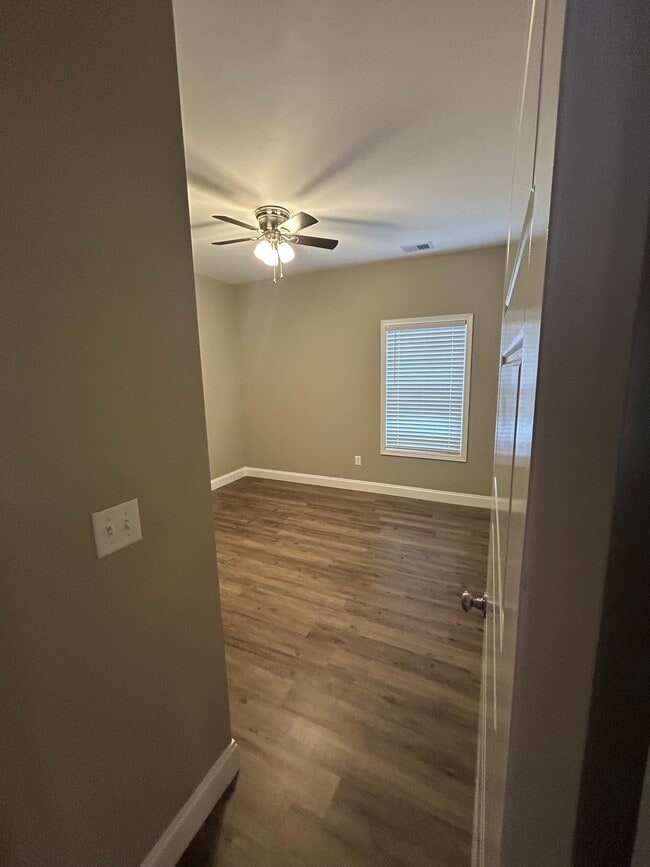 Photo - 108 Briar Ln