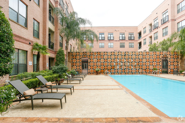 Building Photo - Camden Plaza Rental