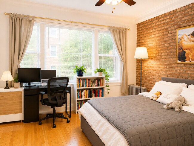 Photo - 444 W Arlington Pl Unit 3