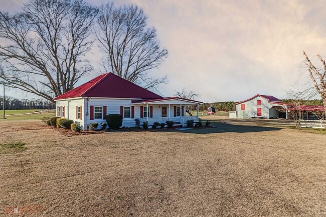 Photo - RENOVATED FARMHOUSE in Mt. Olive!