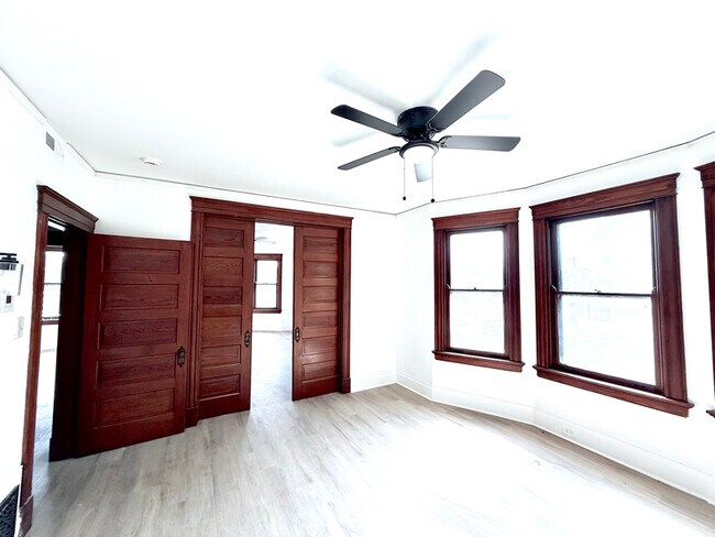2241 Burnet Ave Unit 1
