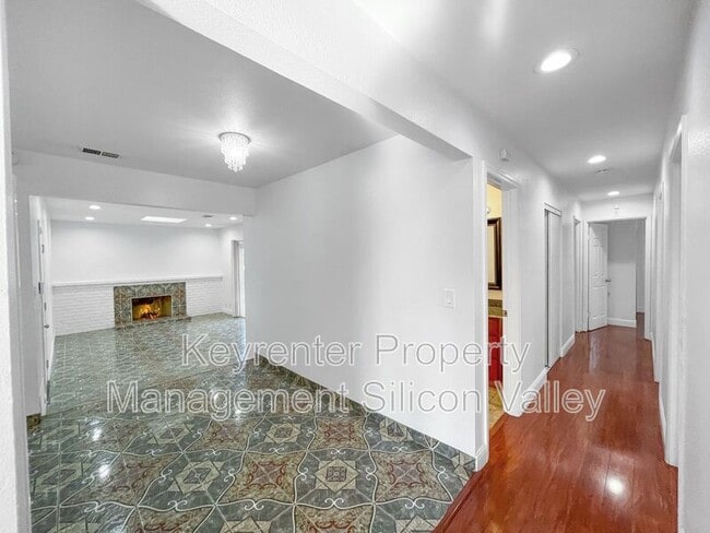 Photo - 1718 Vista Glen Dr