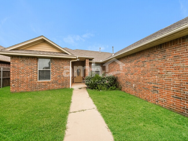 Photo - 8809 SW 46th St