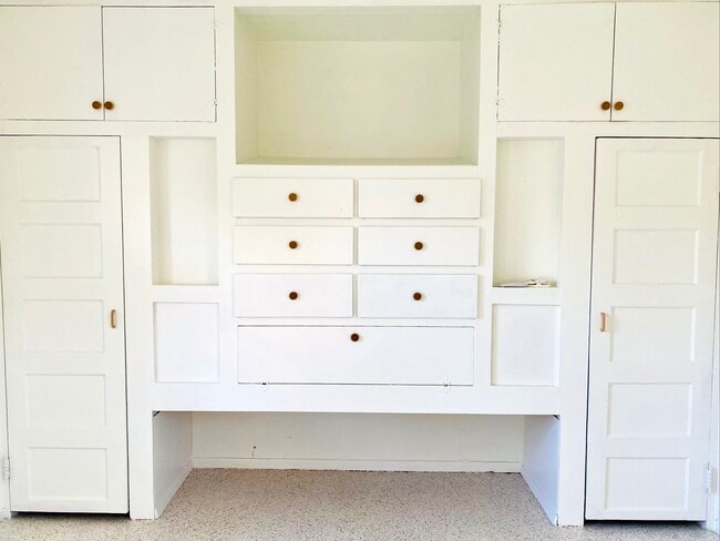 Photo - 1716 E Earll Dr Unit 1716 E. Earll Drive