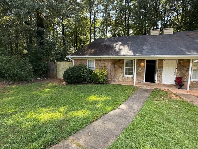 Building Photo - 5170-5172 Ridge Forest Dr Rental