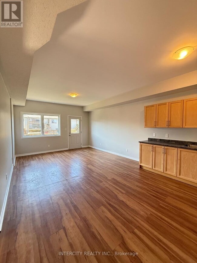 Photo - 410 Queen St S Unit 12A