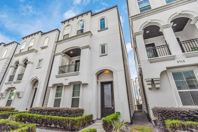 Photo - 2716 Freund St