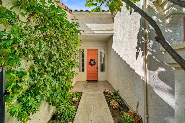 Photo - 37 Santo Domingo Dr