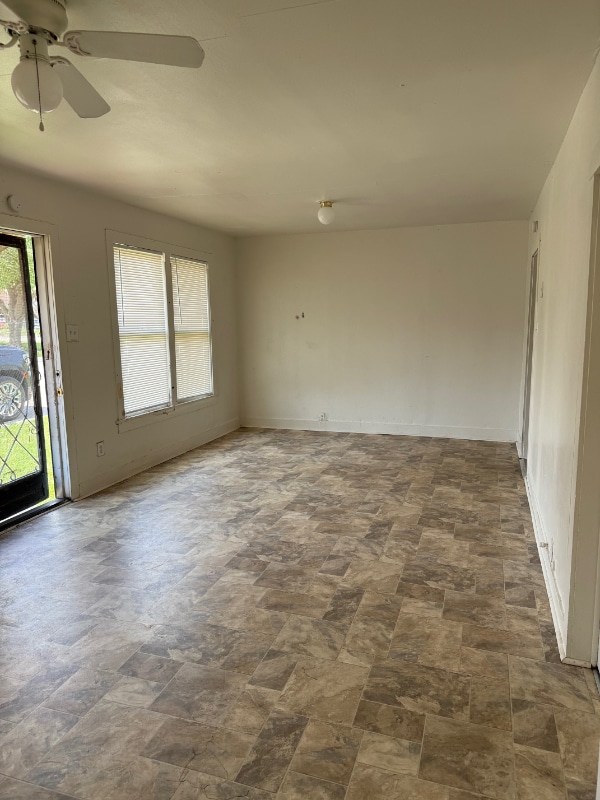 Photo - 306 N 5th St