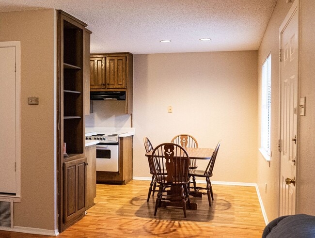 Photo - Waco Casablanca Condo!