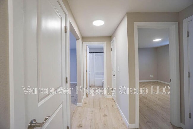 Photo - 4420 Gibbons St Unit B