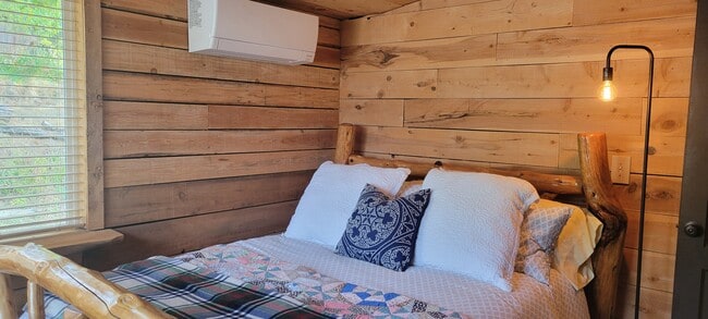 Photo - 1172 Old Town Loop Rd