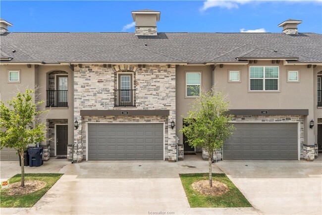 Photo - 3414 Summerway Dr Townhome