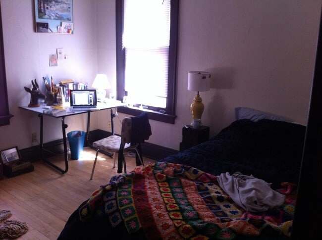 Photo - 1702 E Belleview Pl Unit Upper