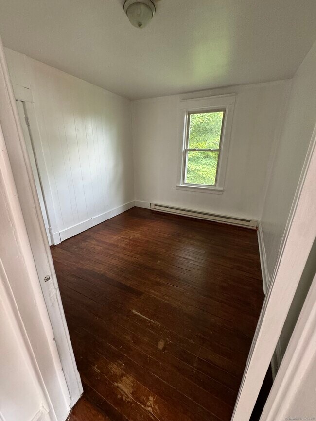 Photo - 79 E Main St Unidad 2