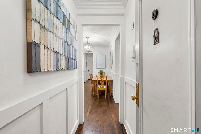 Photo - 70 Strawberry Hill Ave Unit APT 2-2E