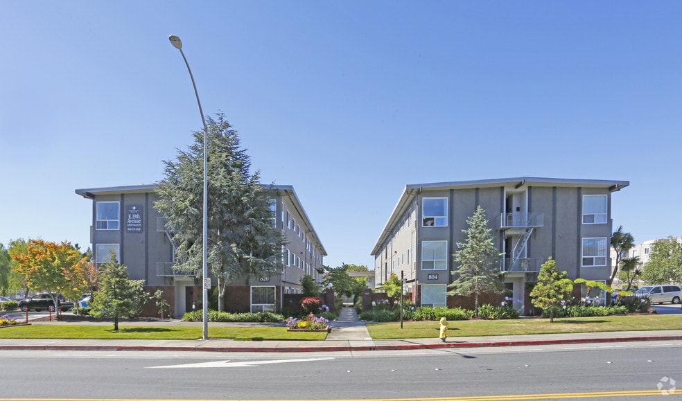 19th Ave. Apartments