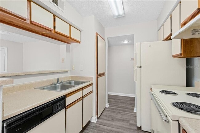 Photo - 8641 Fancy Finch Dr Unit 102