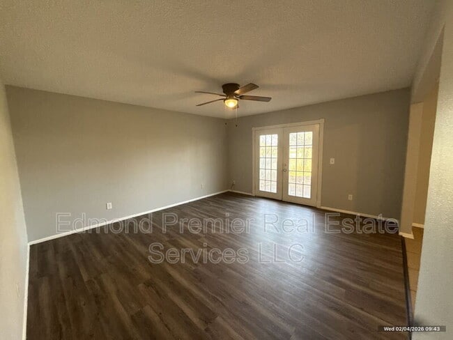 Photo - 629 Reynolds Rd