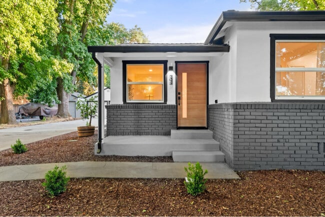 Photo - 5372 Moddison Ave