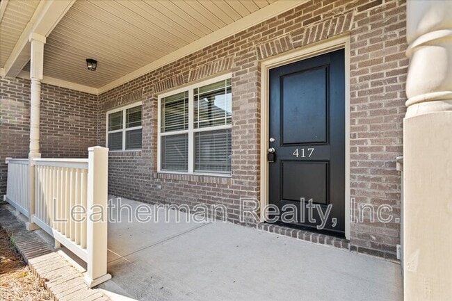 Photo - 417 Senate St