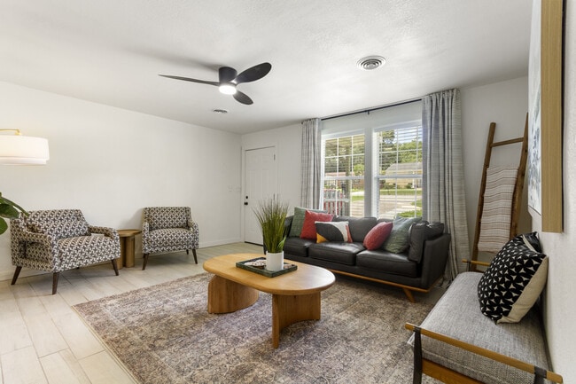 Photo - 4300 N 9th Ave