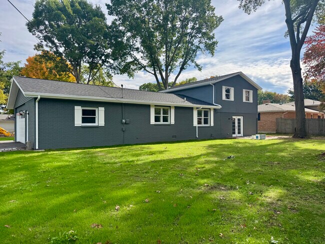 Photo - 5800 Ponderosa Dr